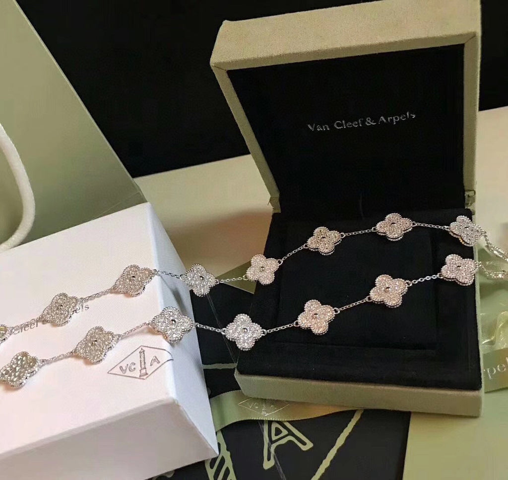 18K Van Cleef & Arpels Vintage Alhambra 20 Motifs Long Necklace