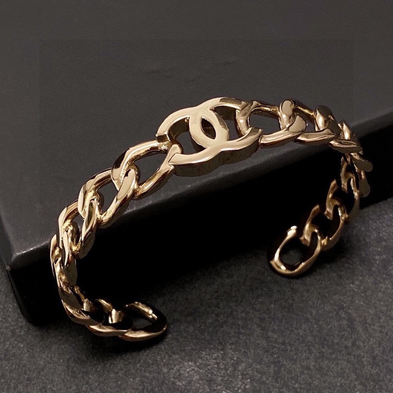 18K Chanel Open Cuff Bracelet