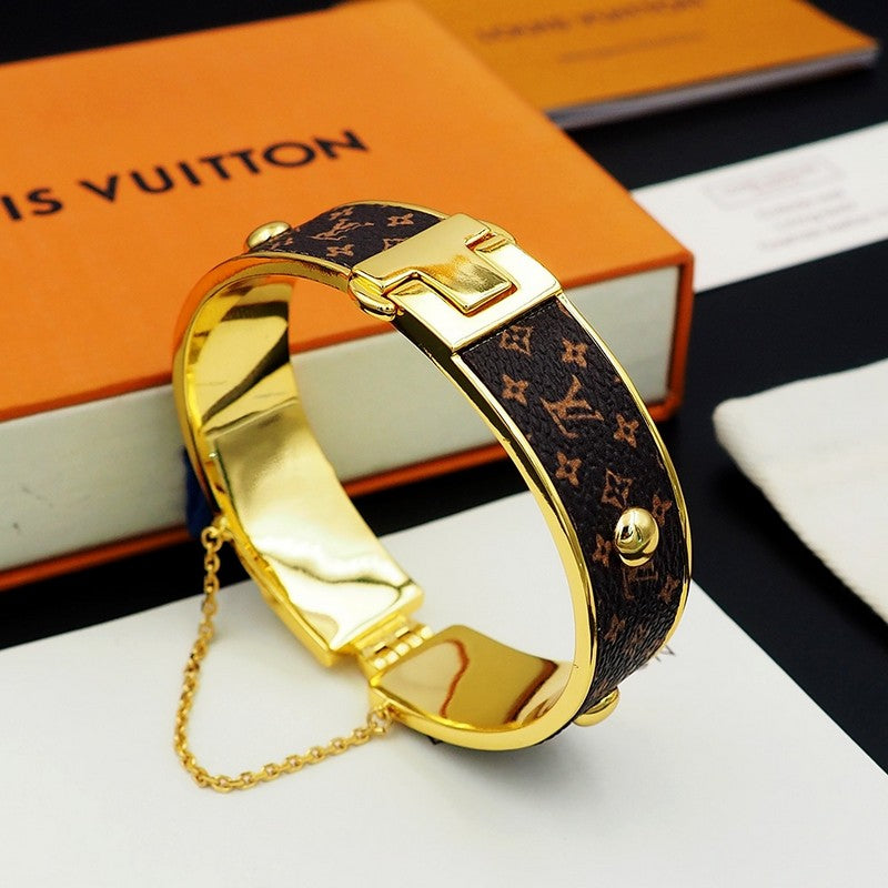 18K Louis Vuitton Signature Bracelet