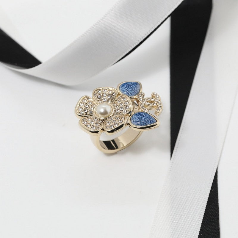 18K Chanel Camelia Blue Diamond Ring