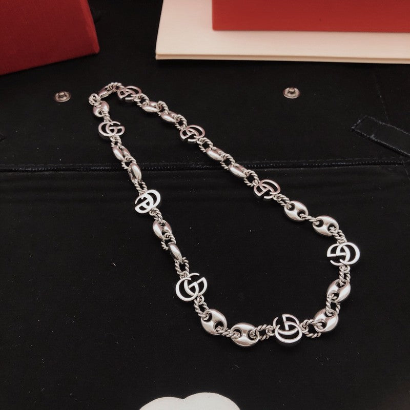 18K Gucci Interlocking G Twist Chain Necklace