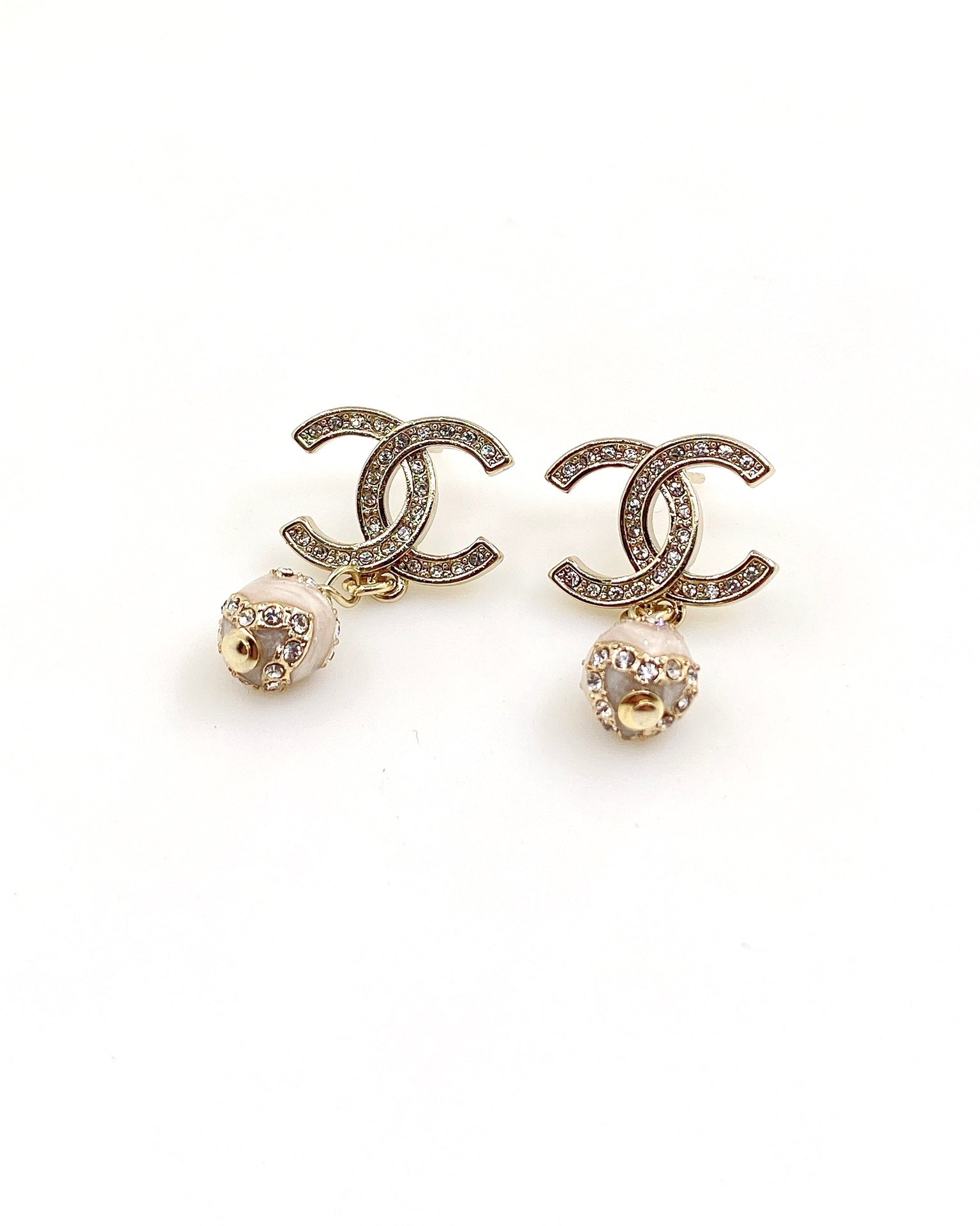 18K Chanel Pearl Pendant Earrings