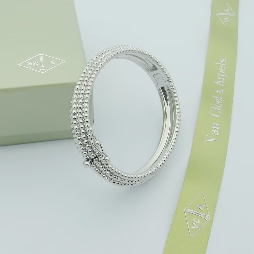18K Van Cleef & Arpels Perlee Pearls Five Rows Bracelet