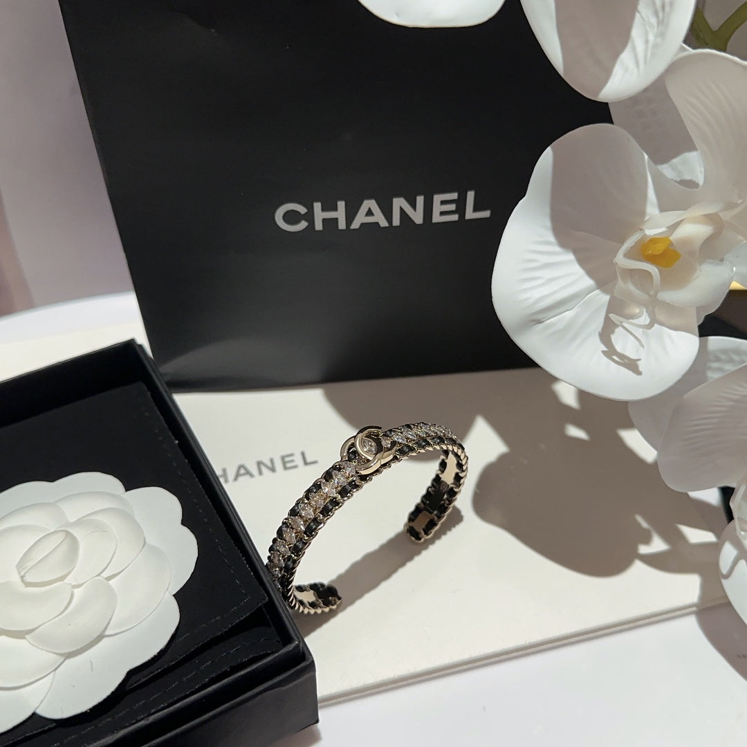 18K Chanel Cuff Strass Open Bracelet