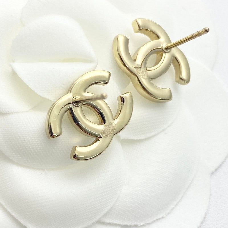 18K Chanel 25P Gold Earrings