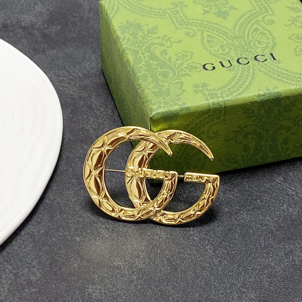 18K Gucci Brooch