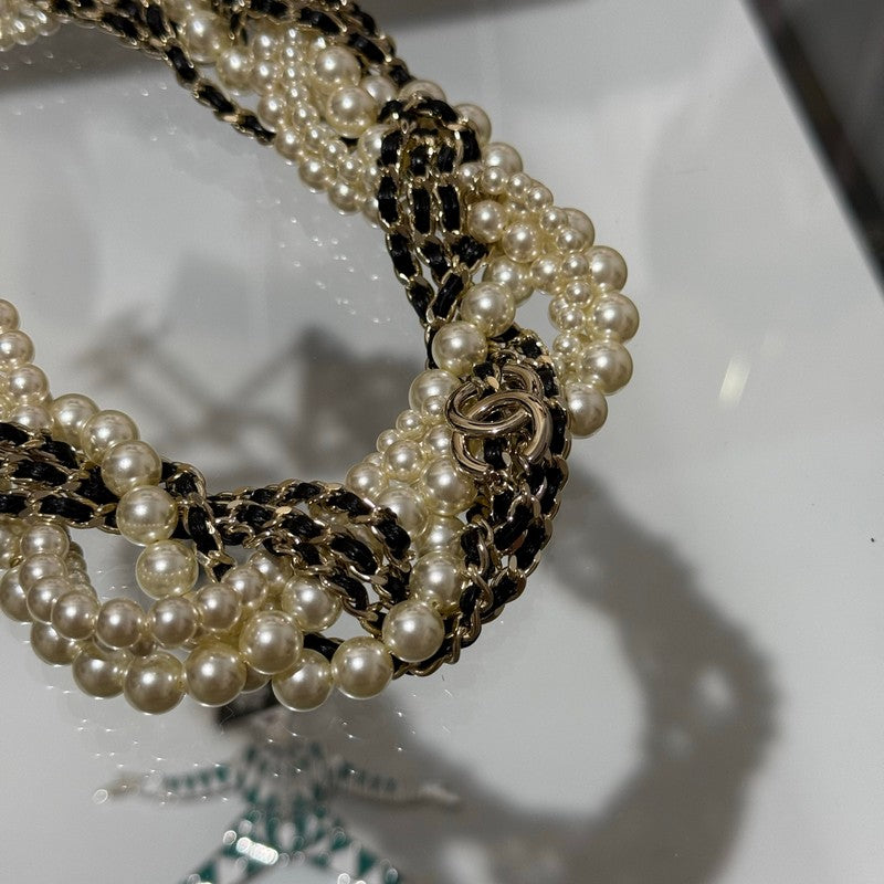 18K Chanel Pearls Choker Gold Necklace
