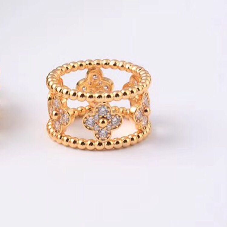 18K Van Cleef & Arpels Perlee Clovers Ring