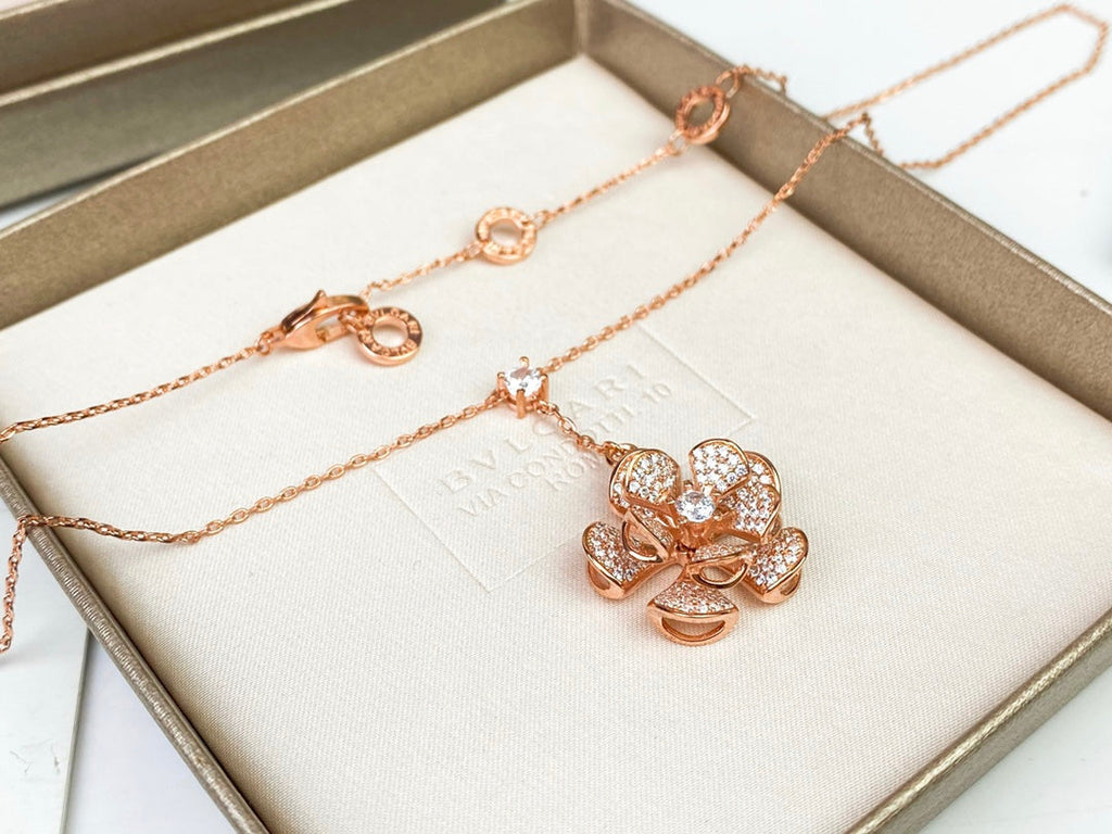 18K BVLGARI BV DIVAS' DREAM Necklace
