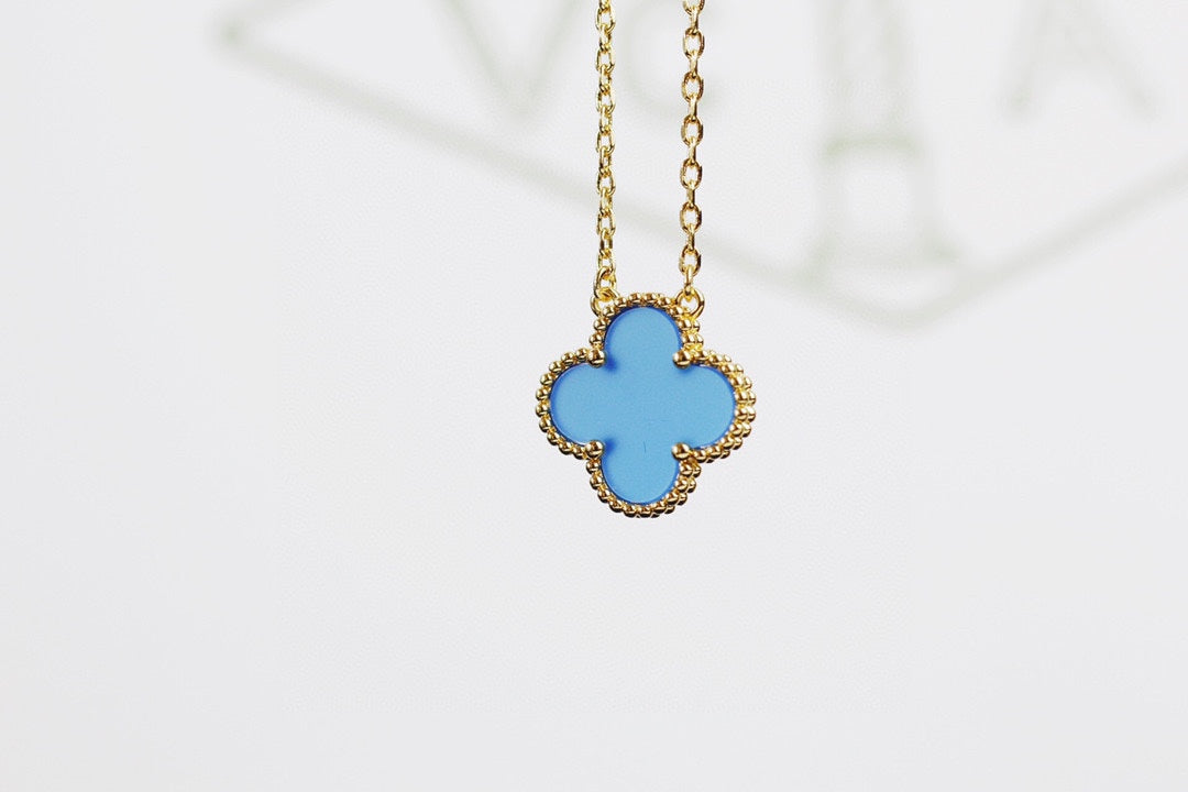 18K Van Cleef & Arpels Vintage Alhambra Agent Pendant Necklace