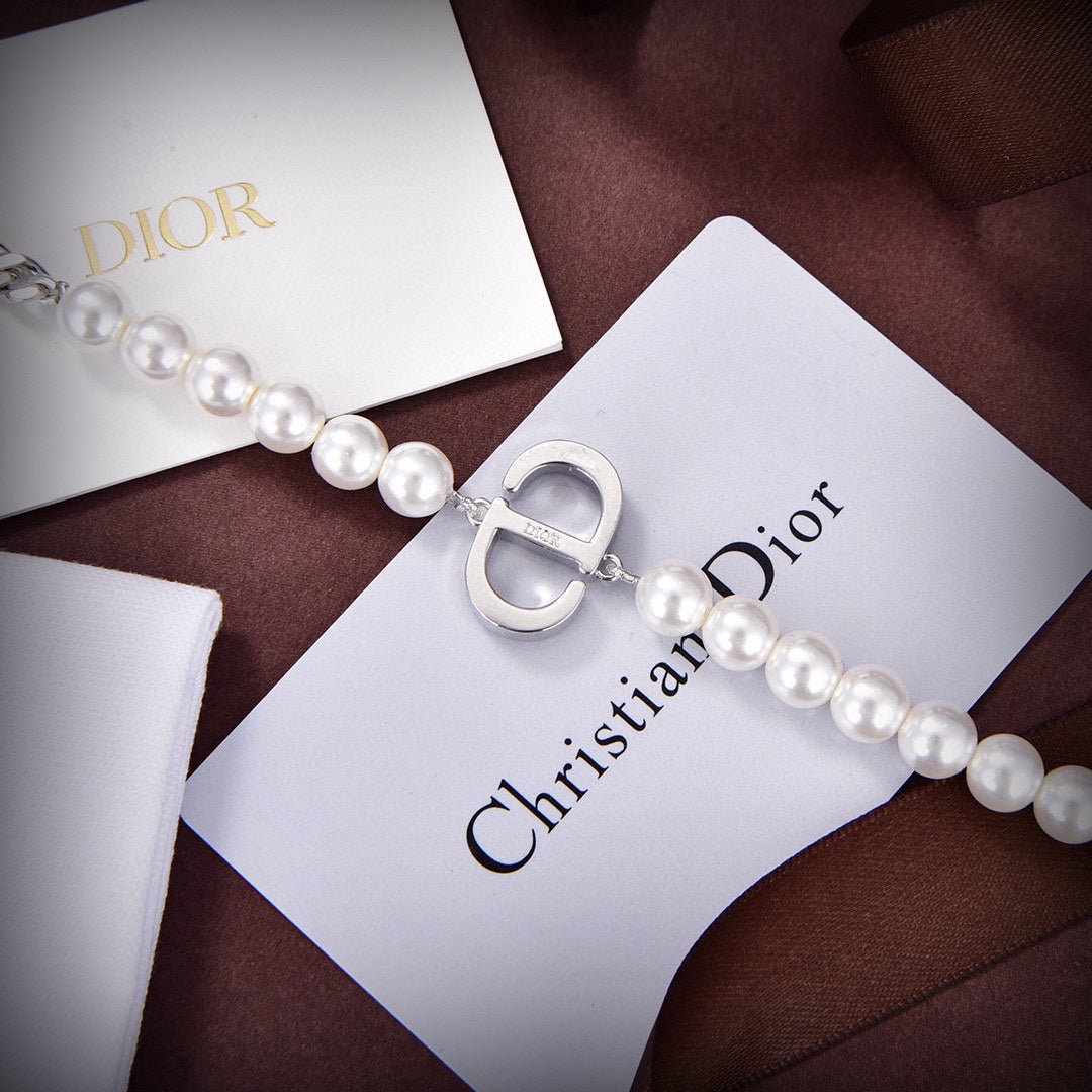 18K Dior Triomphe Gourmette Pearls Necklace