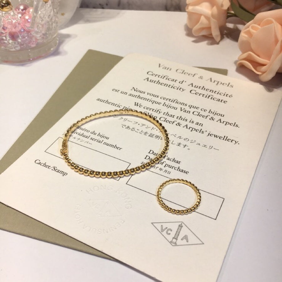 18K Van Cleef & Arpels Yellow Gold Perlee Pearls Bracelet