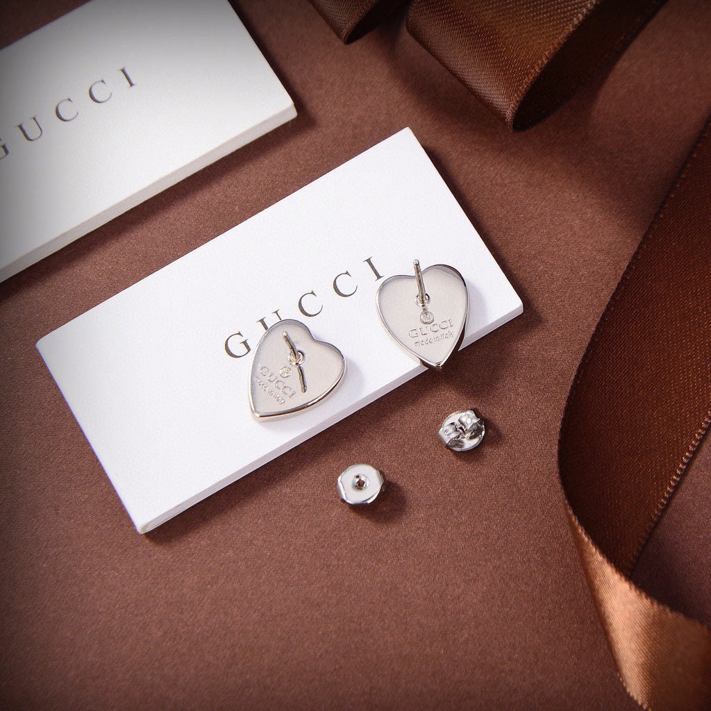 18K Gucci Heart Earrings
