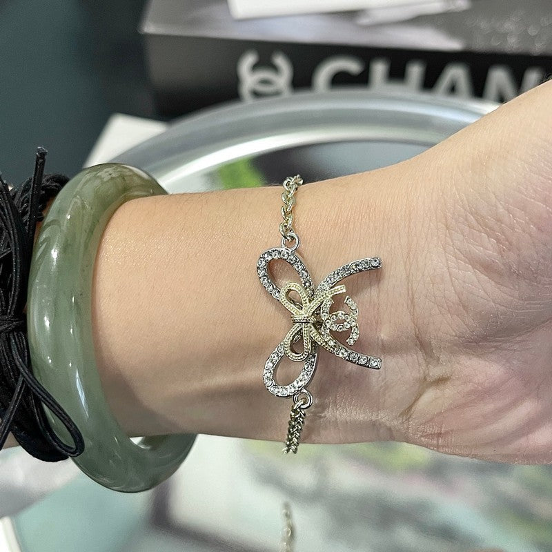 18K Chanel Bow Tie Chain Bracelet
