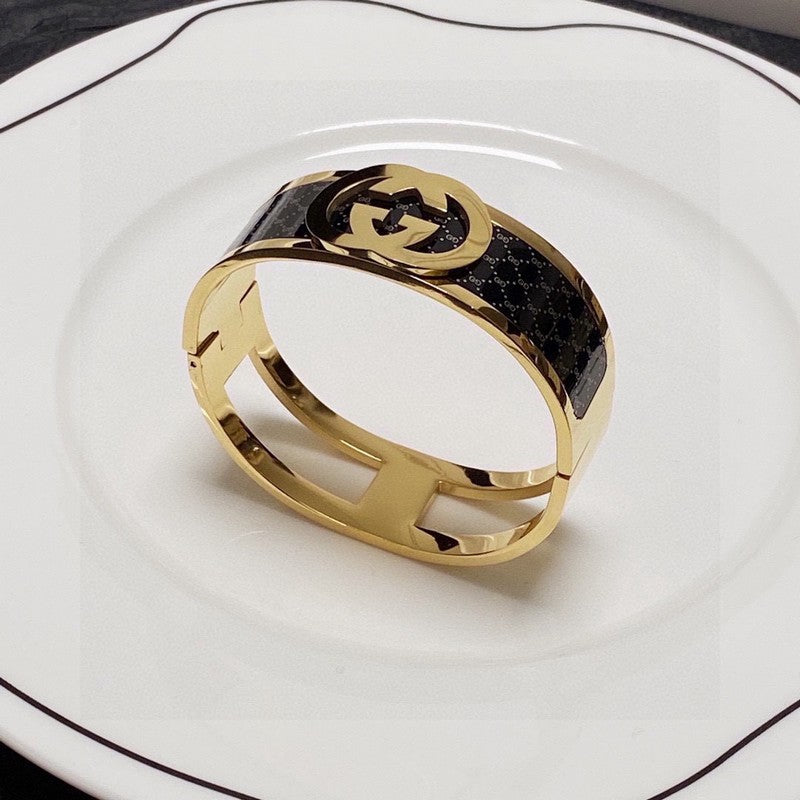 18K Gucci Black Gold Cuff Bracelet