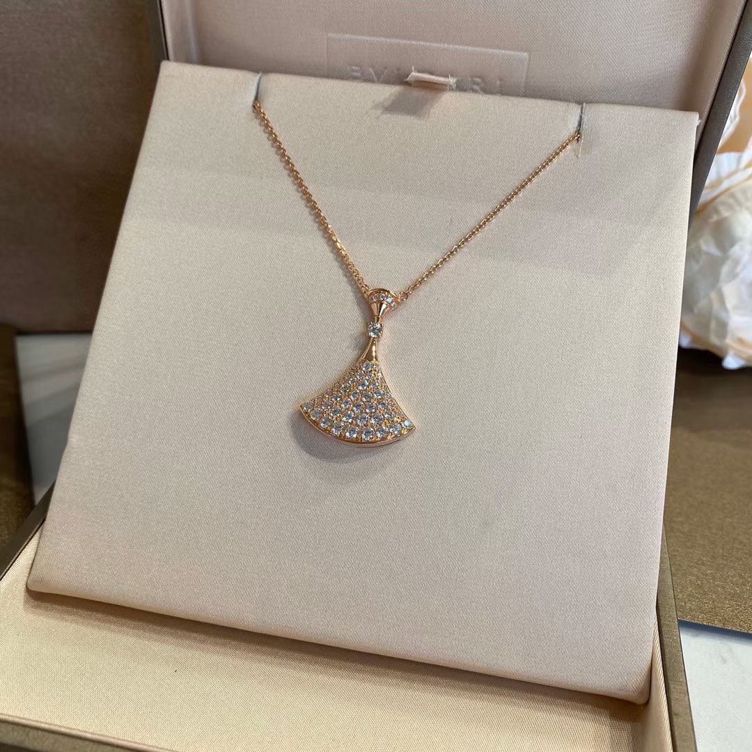 18K BVLGARI BV Divas' Dream Pave Diamond Necklace