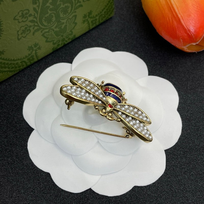 18K Gucci Red Bee Diamond Brooch