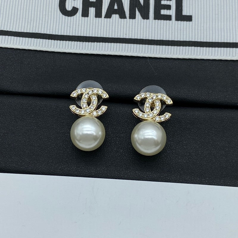 18K Chanel Pearl Drop Gold Earrings