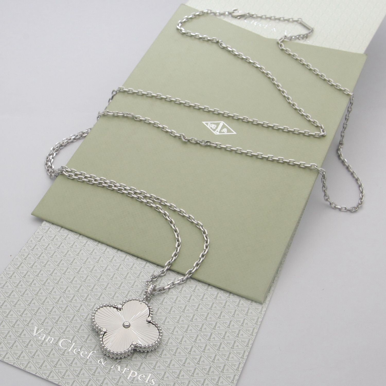 18K Van Cleef & Arpels Magic Alhambra Necklace