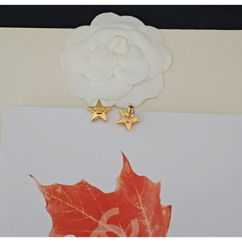 18K Chanel Star Gold Earrings