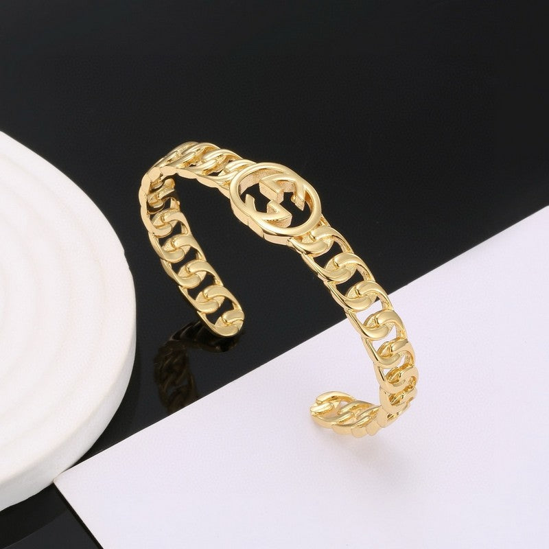 18K Gucci Chain Open Bracelet