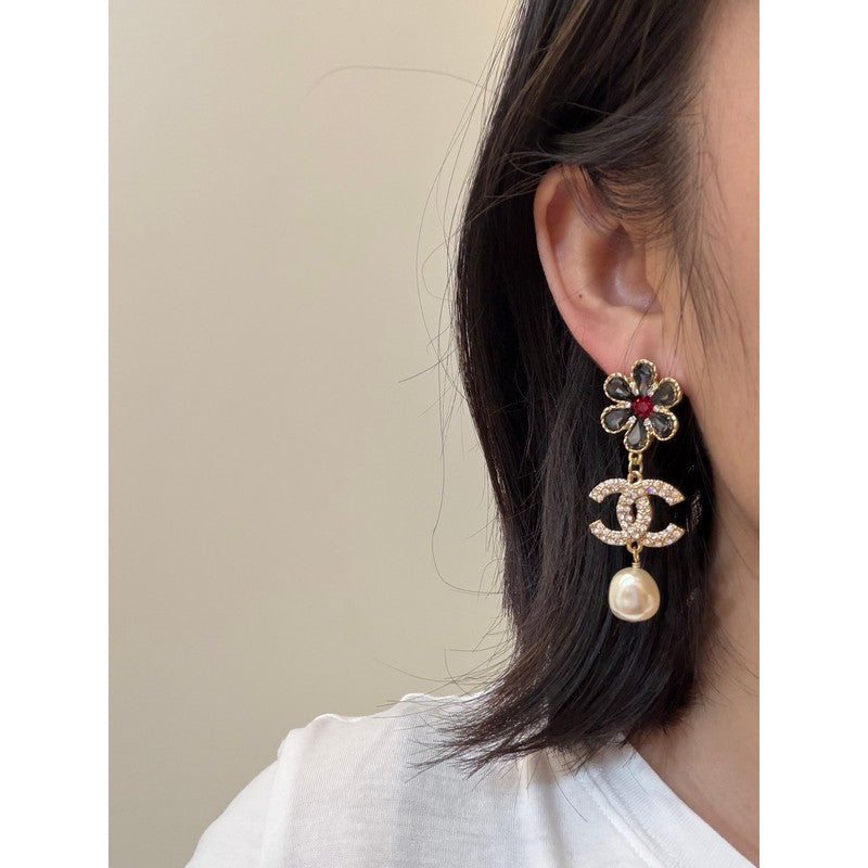 18K Chanel Black & Red Flower Pearl Earrings