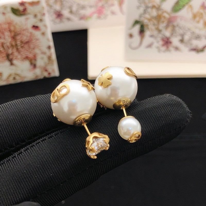 18K Dior Bee Pearl Earrings