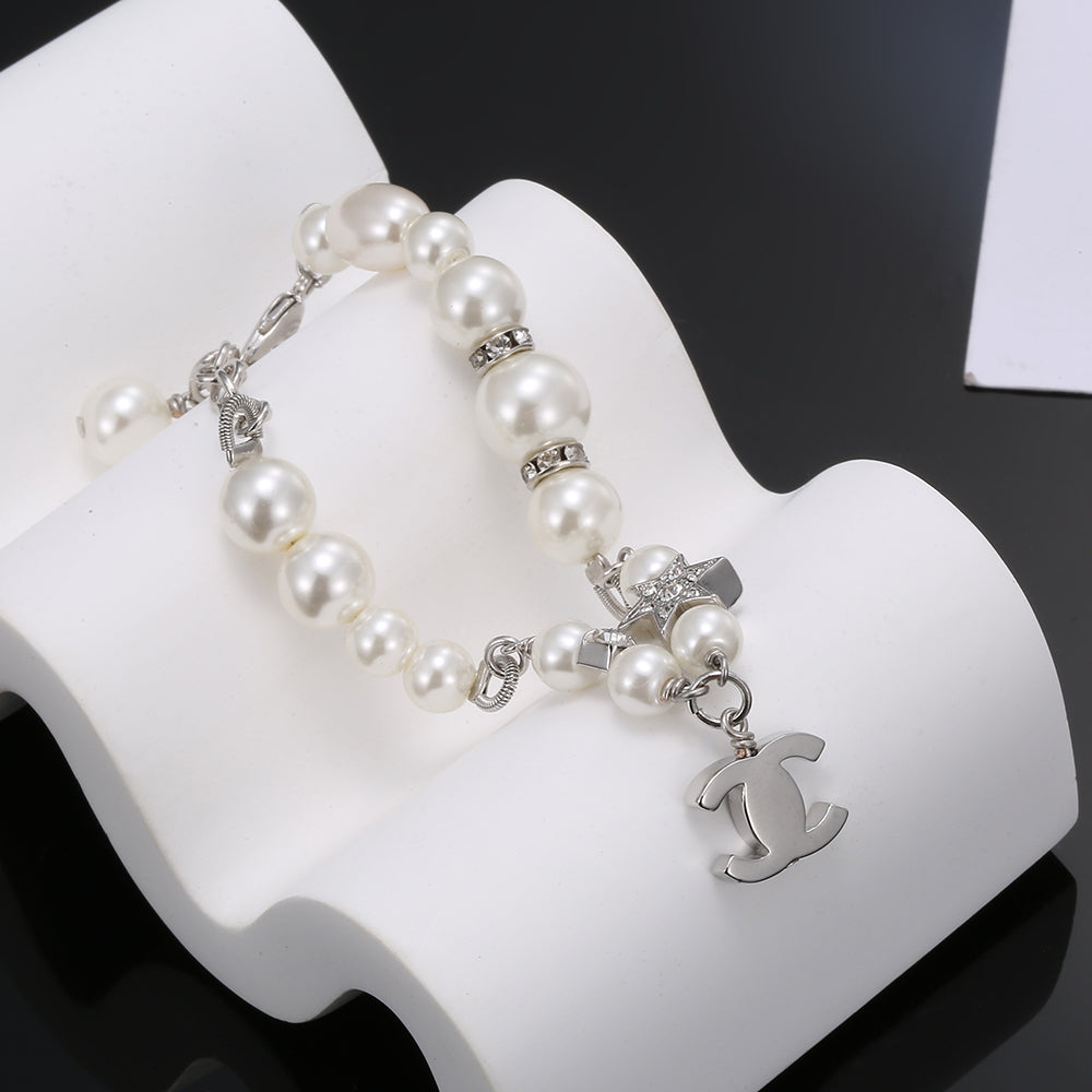 18K Chanel Pearls Chain Bracelet