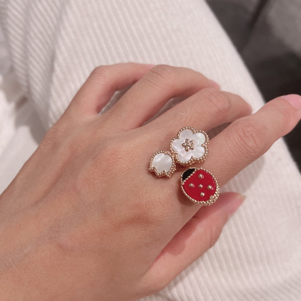 18K Van Cleef & Arpels Lucky Spring Ring