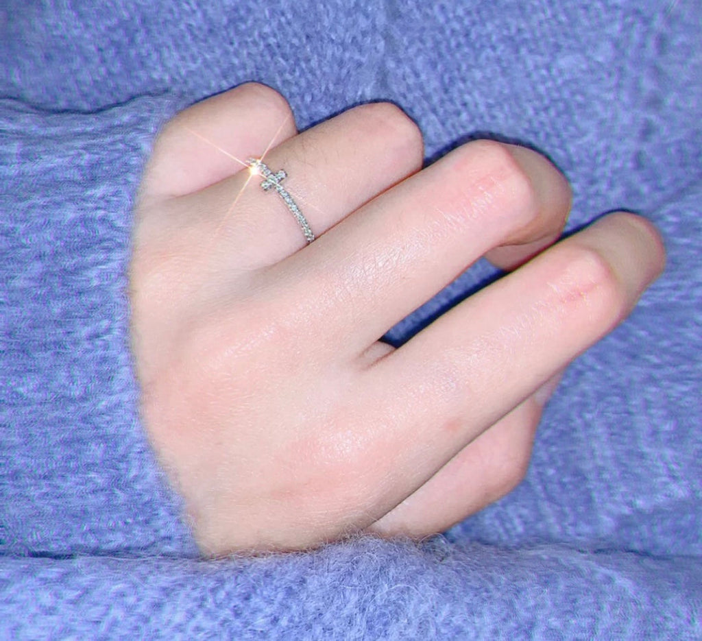18K Tiffany Diamond Wire Ring