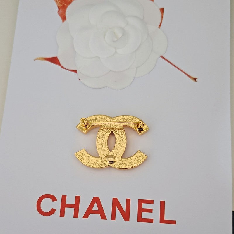 18K Chanel Uneven Gold Brooch