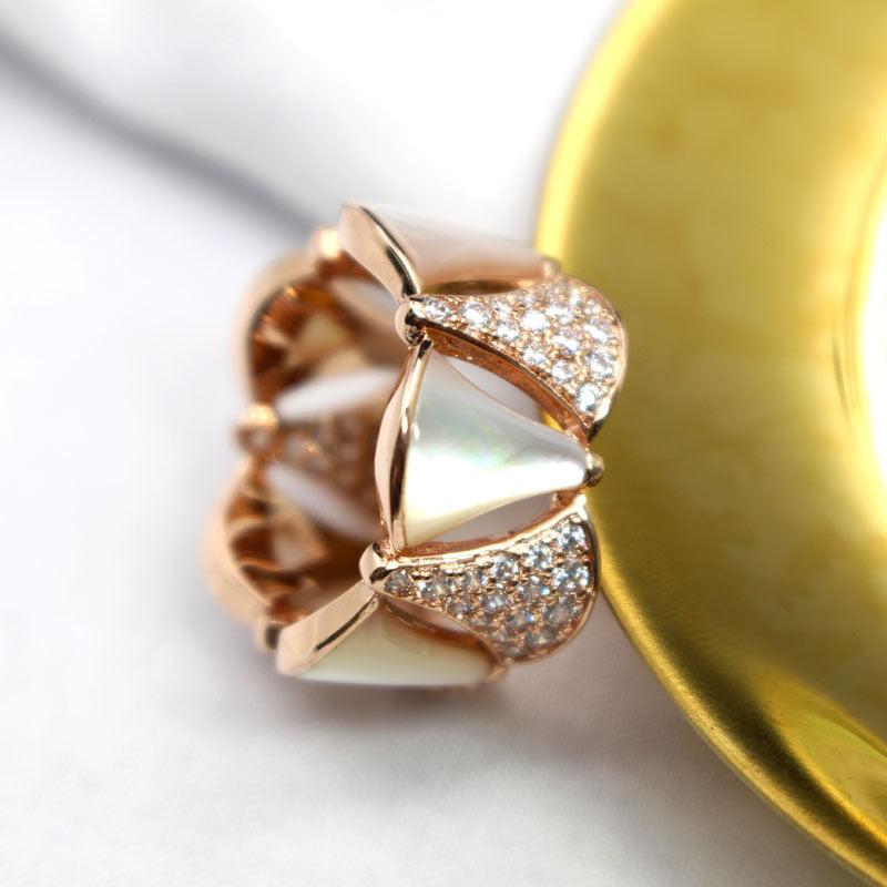 18K BVLGARI Divas' Dream Ring
