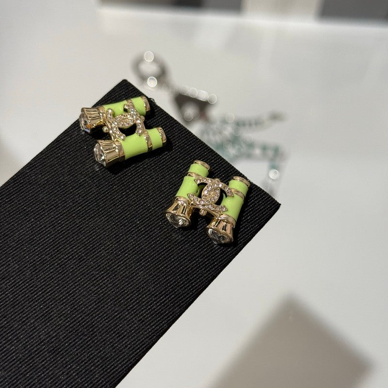 18K Chanel 26C Green Telescope Gold Earrings