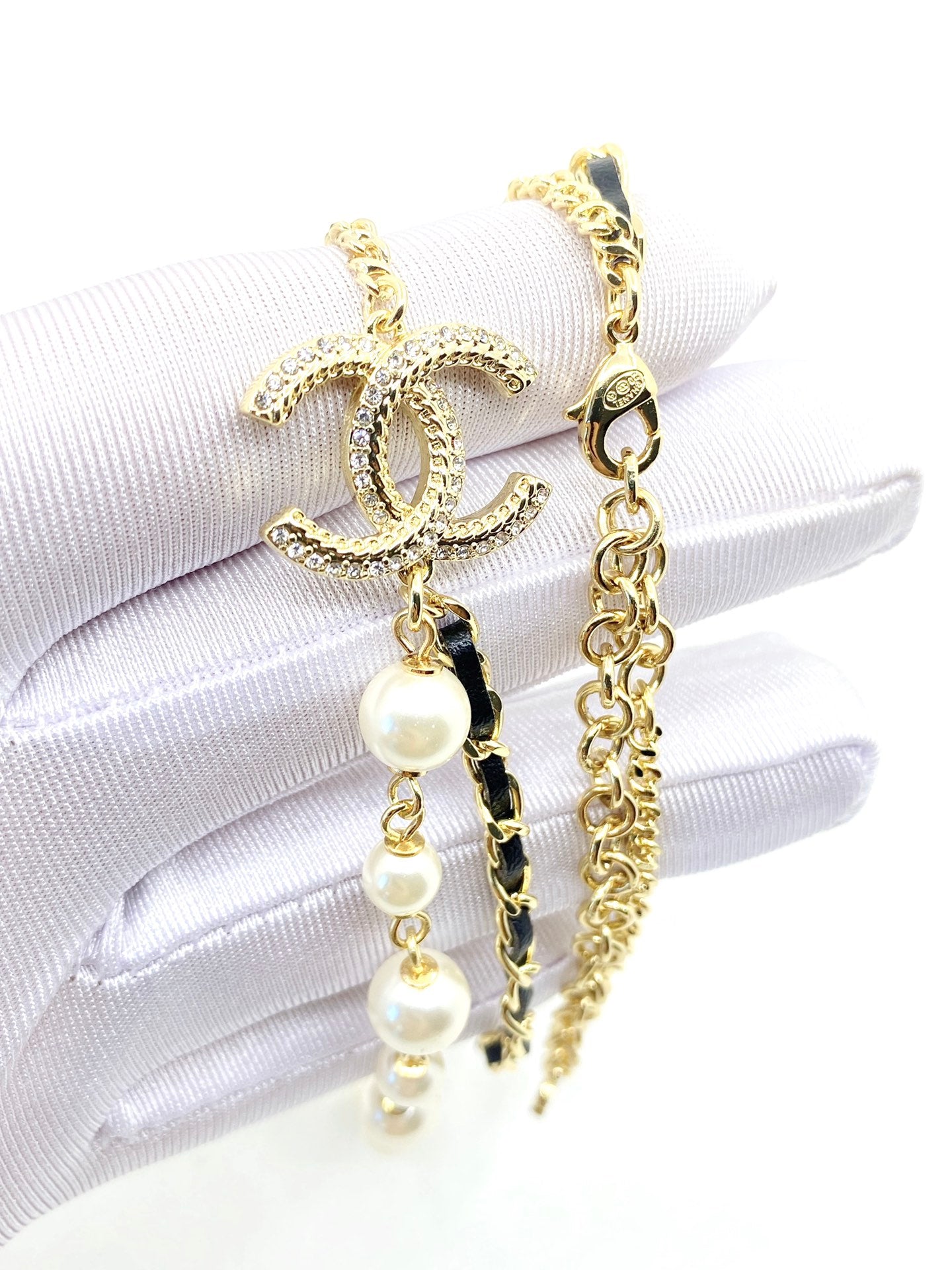 18K Chanel Pearls Strass Choker Necklace