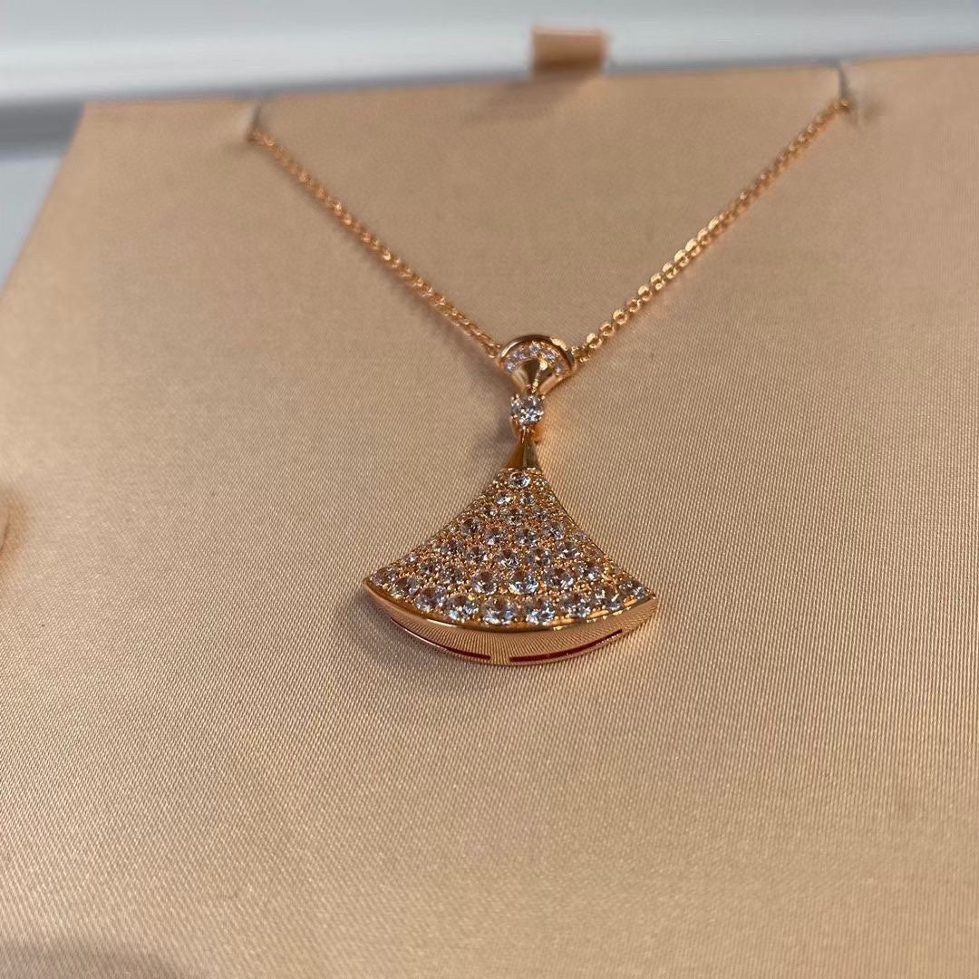 18K BVLGARI BV Divas' Dream Pave Diamond Necklace