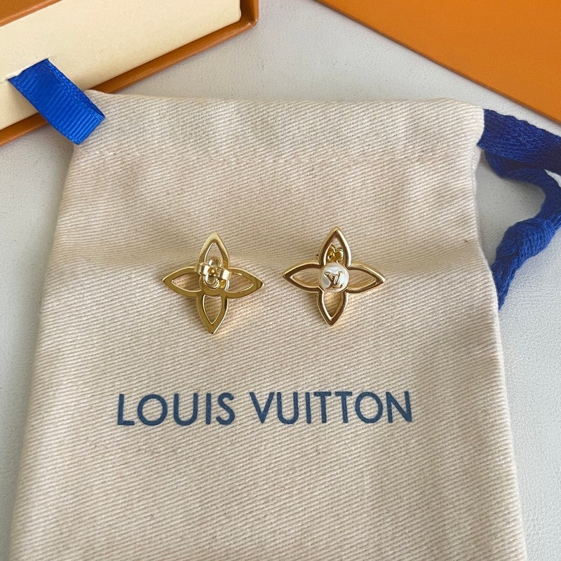 18K Louis Vuitton Pearly Flower Earrings