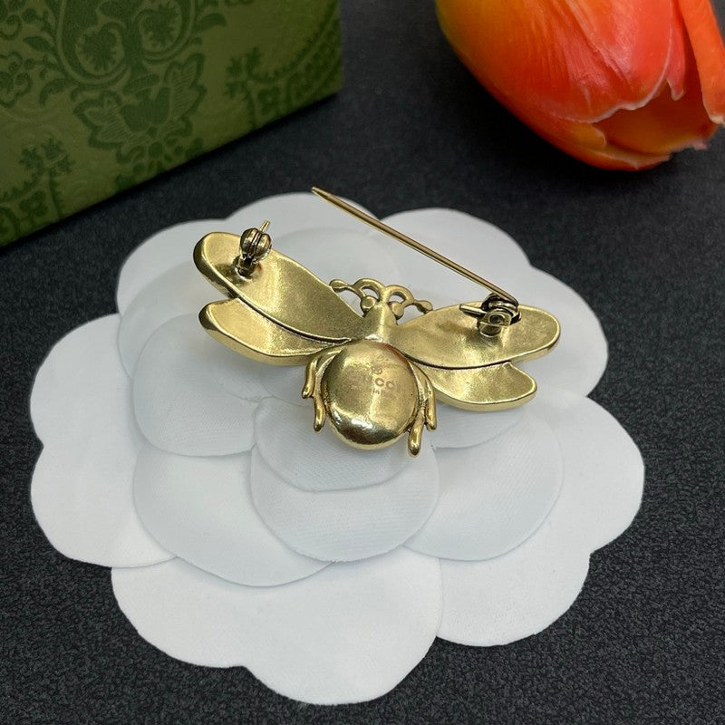 18K Gucci Red Bee Diamond Brooch