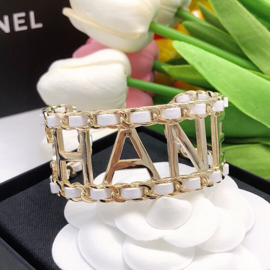 18K Chanel Vintage Pearl Cuff Bracelet