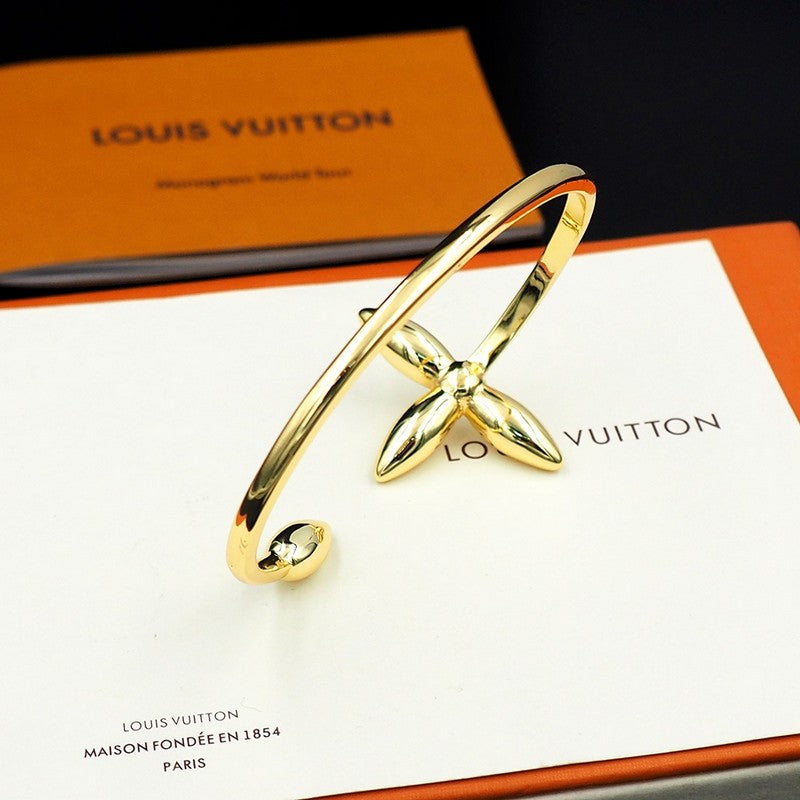 18K Louis Vuitton Louisette Bracelet