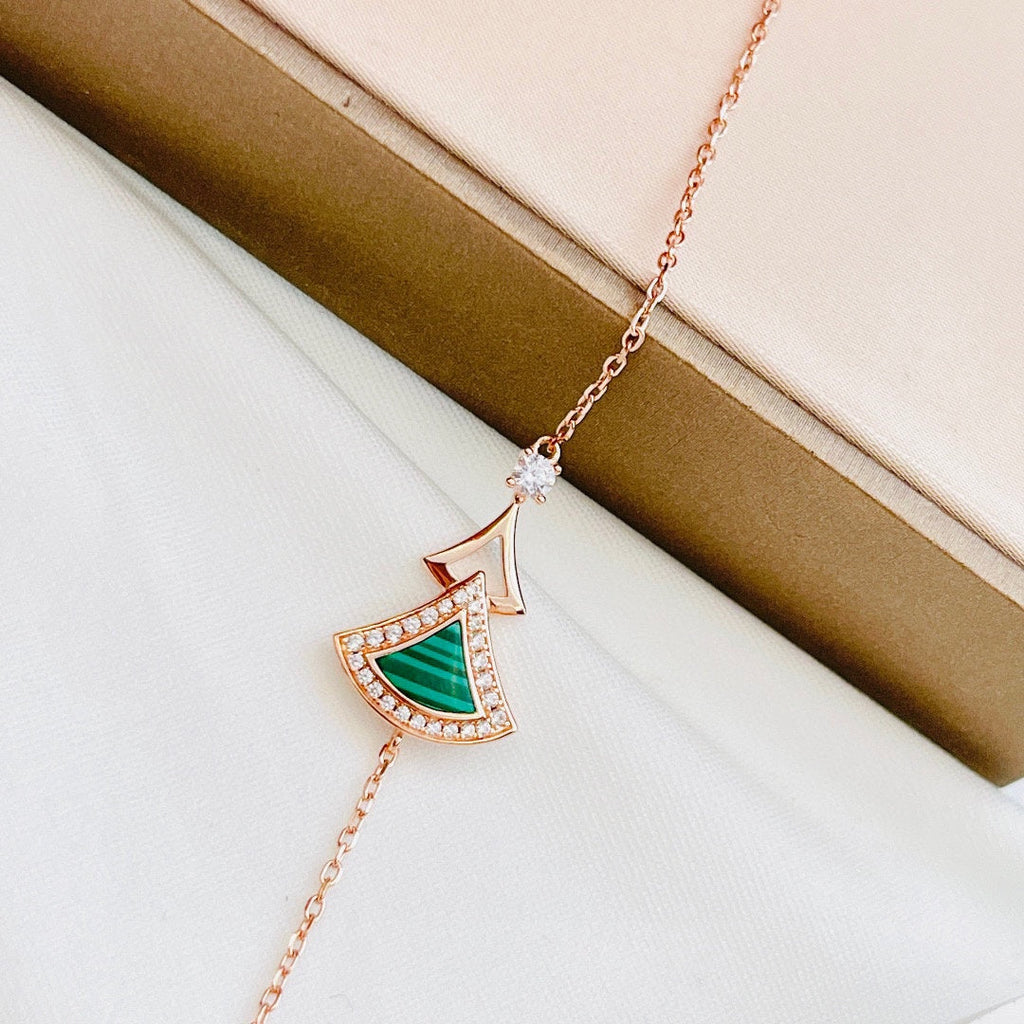 18K BVLGARI Divas' Dream Malachite Bracelet
