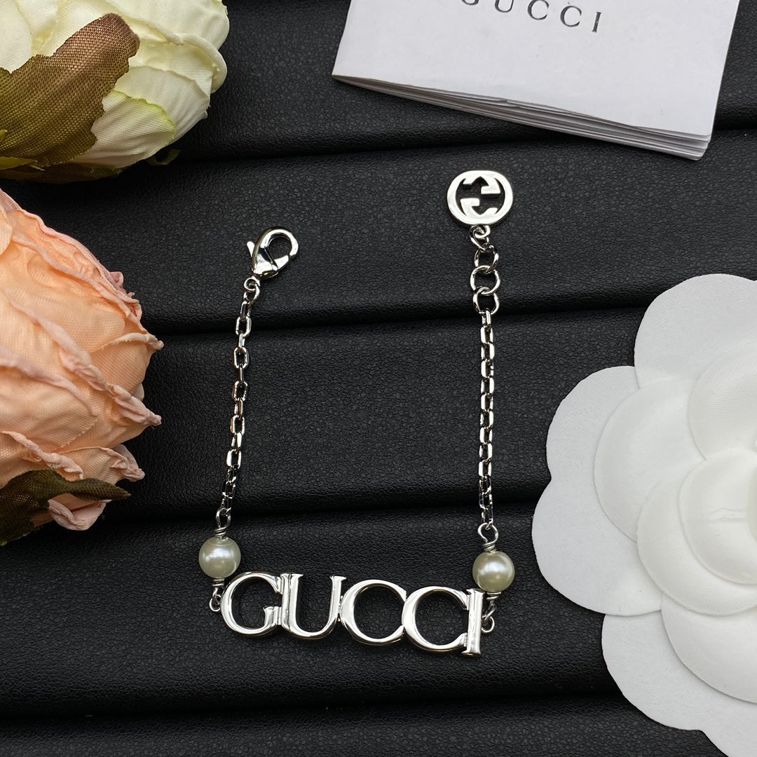 18K Gucci Letter Bracelet