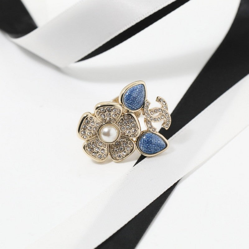 18K Chanel Camelia Blue Diamond Ring