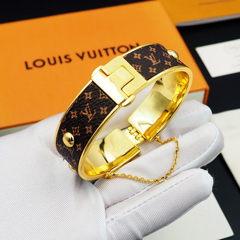 18K Louis Vuitton Signature Bracelet