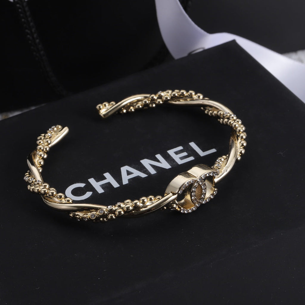 18K Chanel Diamond Chain Bracelet