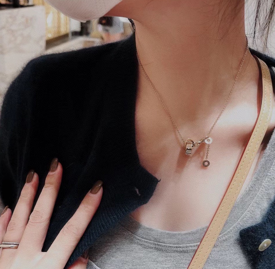 18K BVLGARI BV Two Rings Necklace