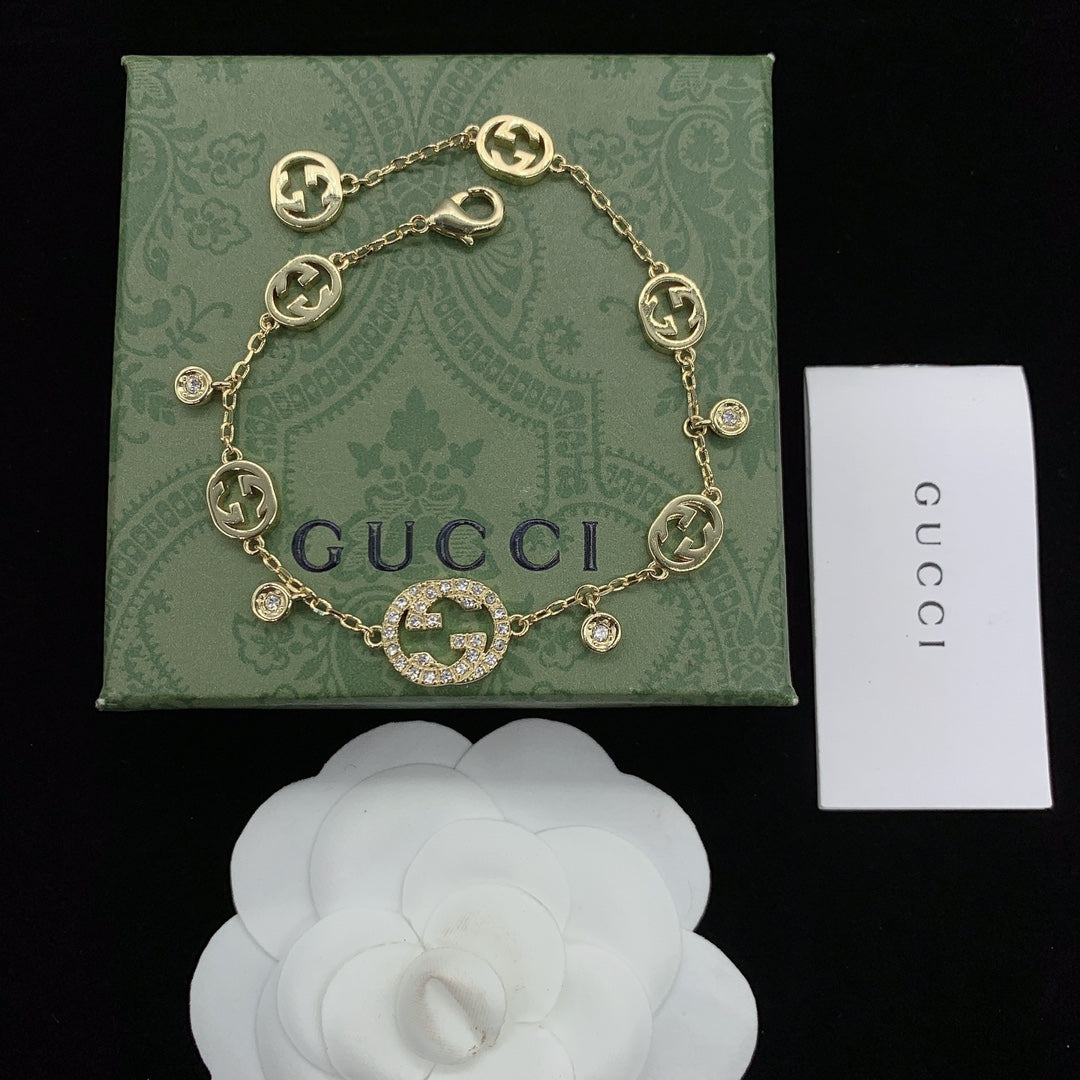 18K Gucci Chain Bracelet