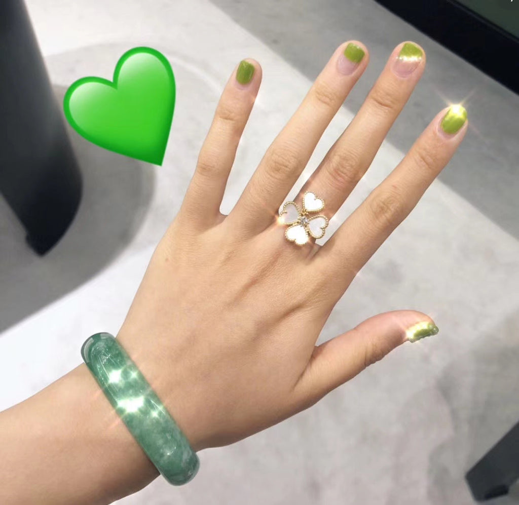 18K Van Cleef & Arpels Sweet Alhambra Effeuillage Pearls Ring