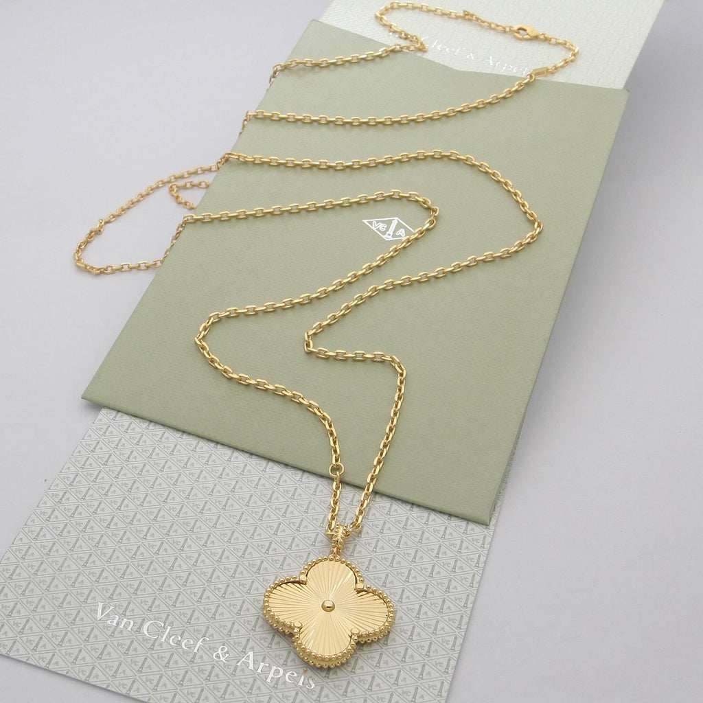 18K Van Cleef & Arpels Magic Alhambra Necklace