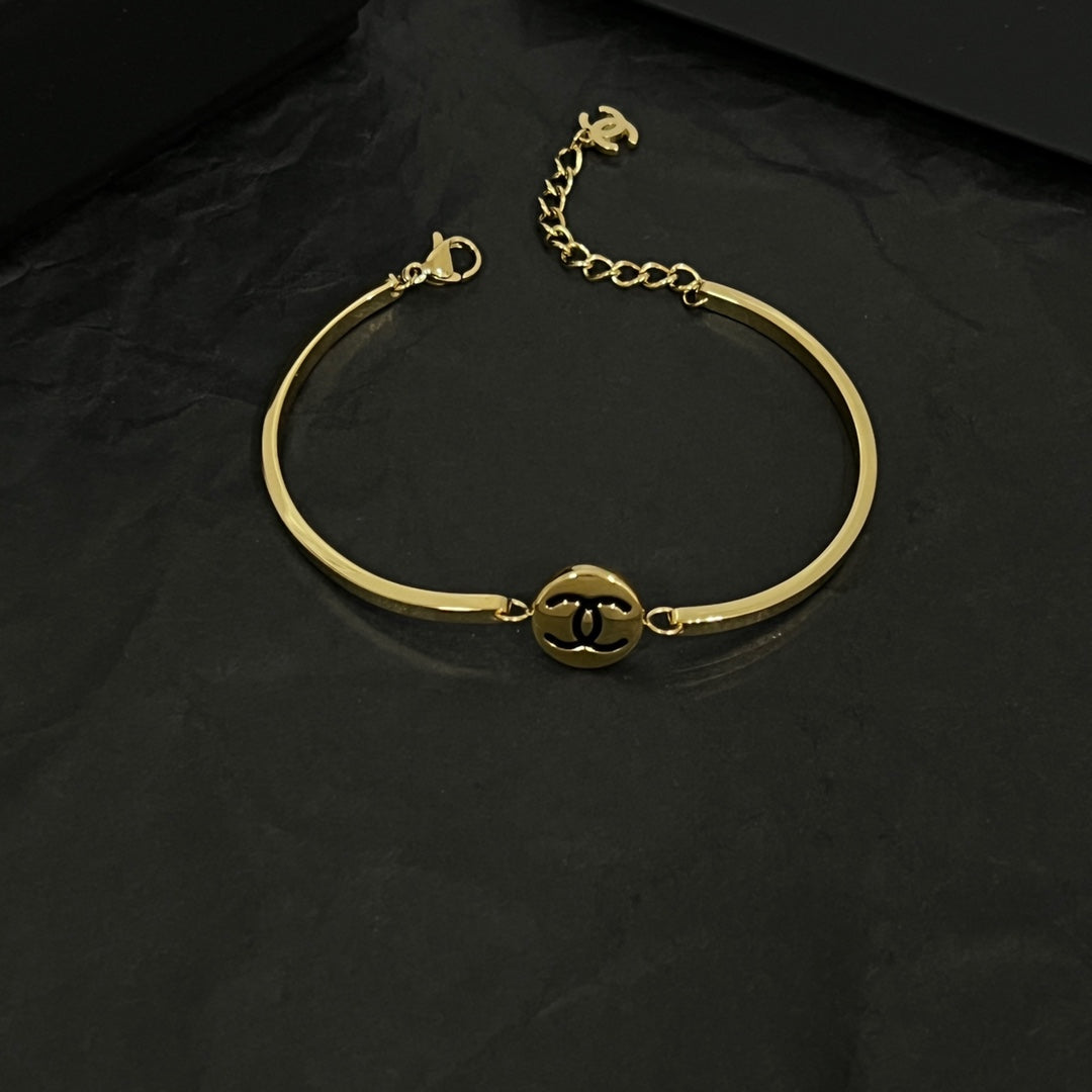 18K Chanel Vintage Bracelet