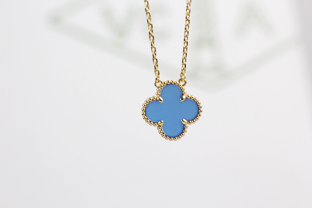 18K Van Cleef & Arpels Vintage Alhambra Agent Pendant Necklace
